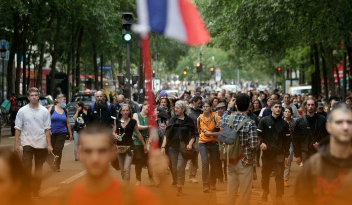 France Dealing with Thousands of Protests Against New Inoculation Measures