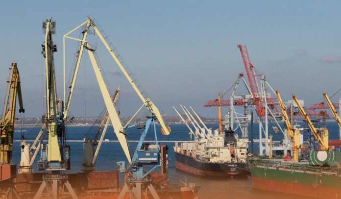 Moscow Attacks Ukraine's Port Odesa, Attempting to Disrupt Weapons Shipments