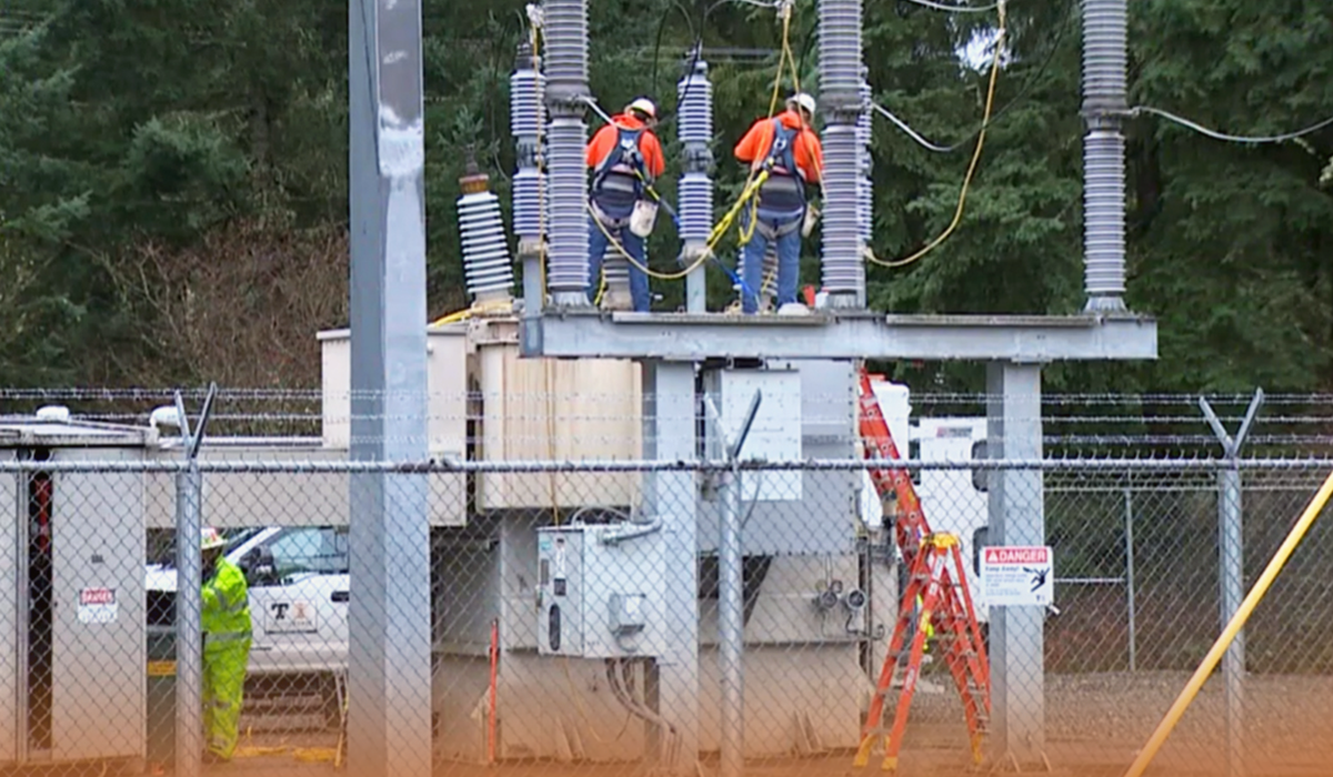 Four Electrical Substations Vandalized in Washington; Thousands Lost Power